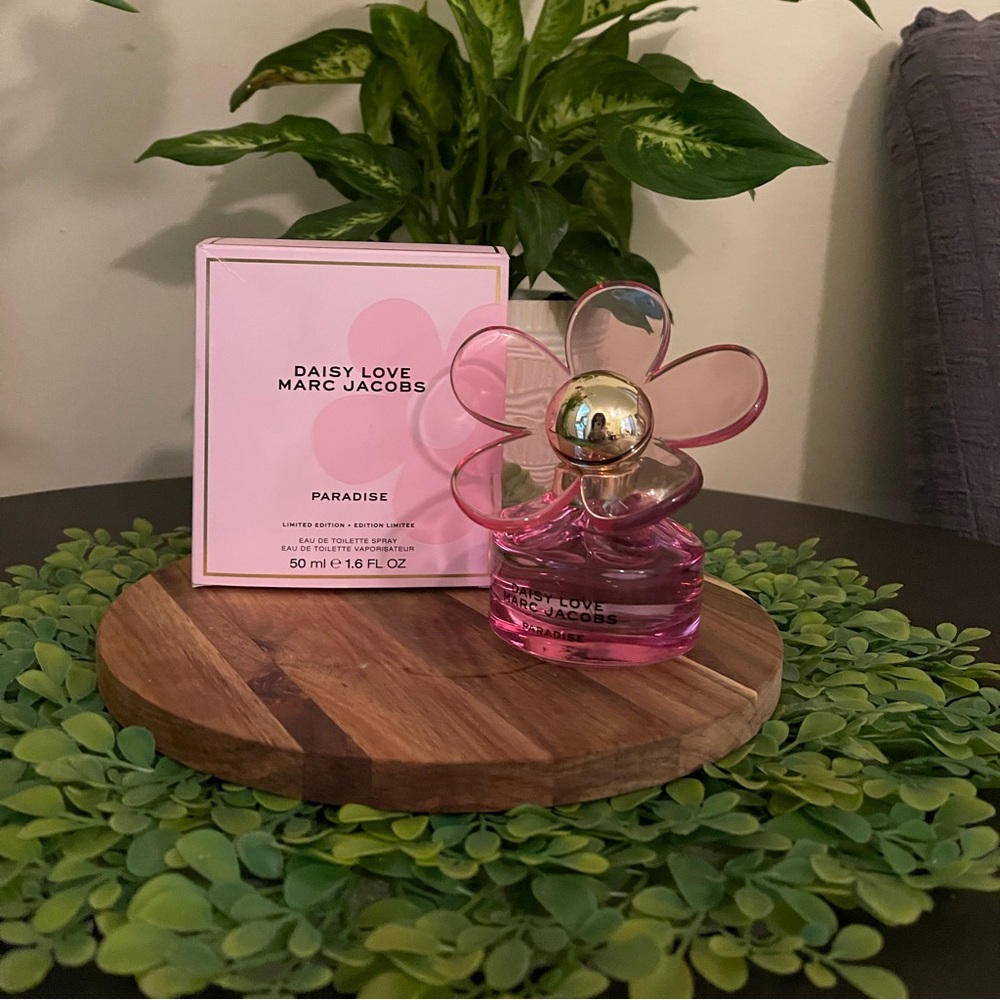 Marc Jacobs Daisy Love Paradise perfume